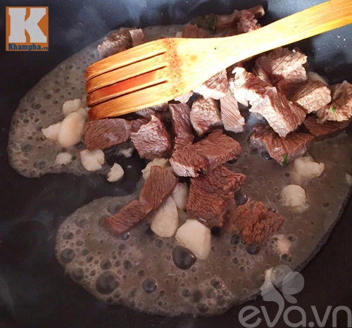 Đổi vị với thịt bò sốt măng tây thơm ngon nóng hổi - 5