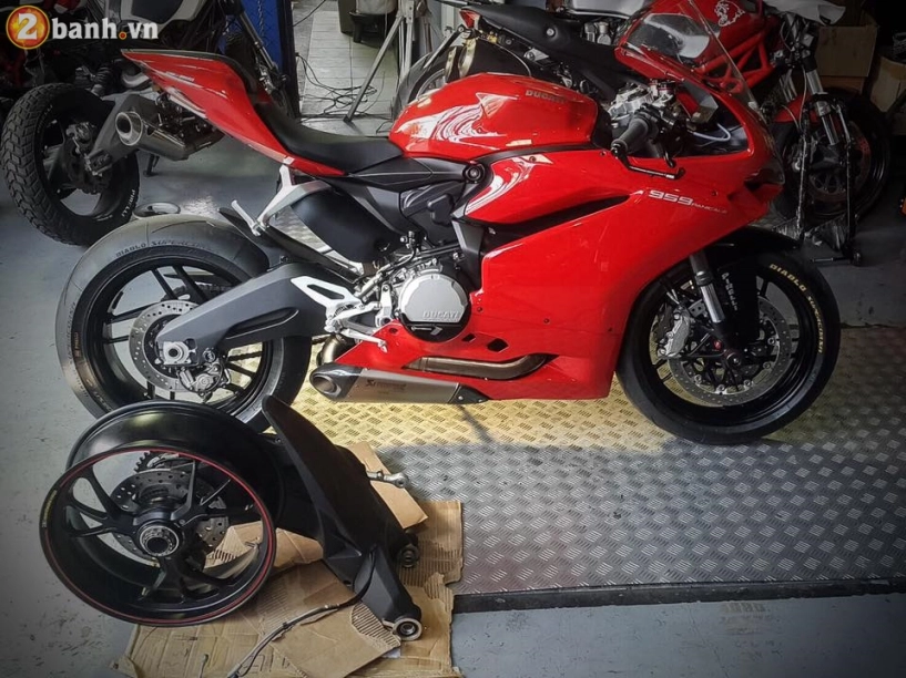 Ducati 959 panigale đẹp tinh tế với dàn chân 1 gắp - 1