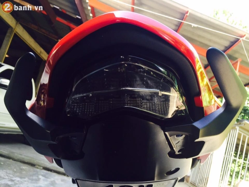 Ducati monster 821 đẹp ngất ngây trong bản độ đầy đồ hiệu - 8