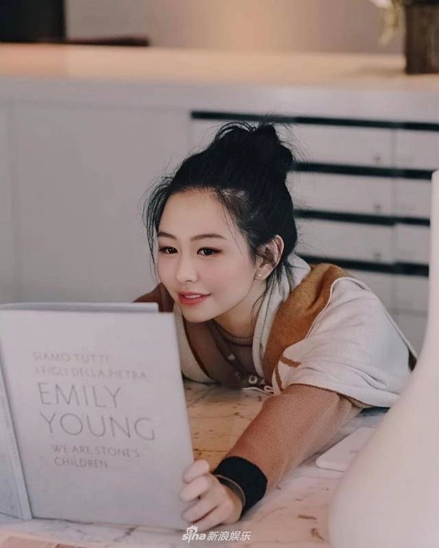Được khen là tiểu thư đẹp nhất xứ trung con gái nữ hoàng phim 18 đẹp đến mức nào - 8