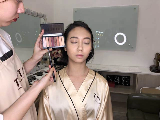 Giấu nhẹm gò má cao khó ưa bằng cách cực kì đơn giản nàng nào vụng lắm cũng làm được - 7