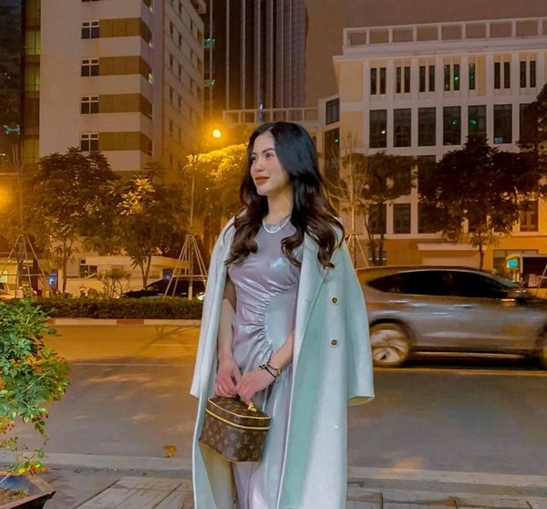 Hậu tái ngộ chồng ngày sinh nhật con vợ cũ việt anh lên đồ quyến rũ khoe sắc mặn mà - 14