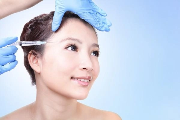 Hết độn cằm độn ngực giờ đến độn thái dương hiệu quả chưa biết nhưng hậu quả đã thấy rồi - 1