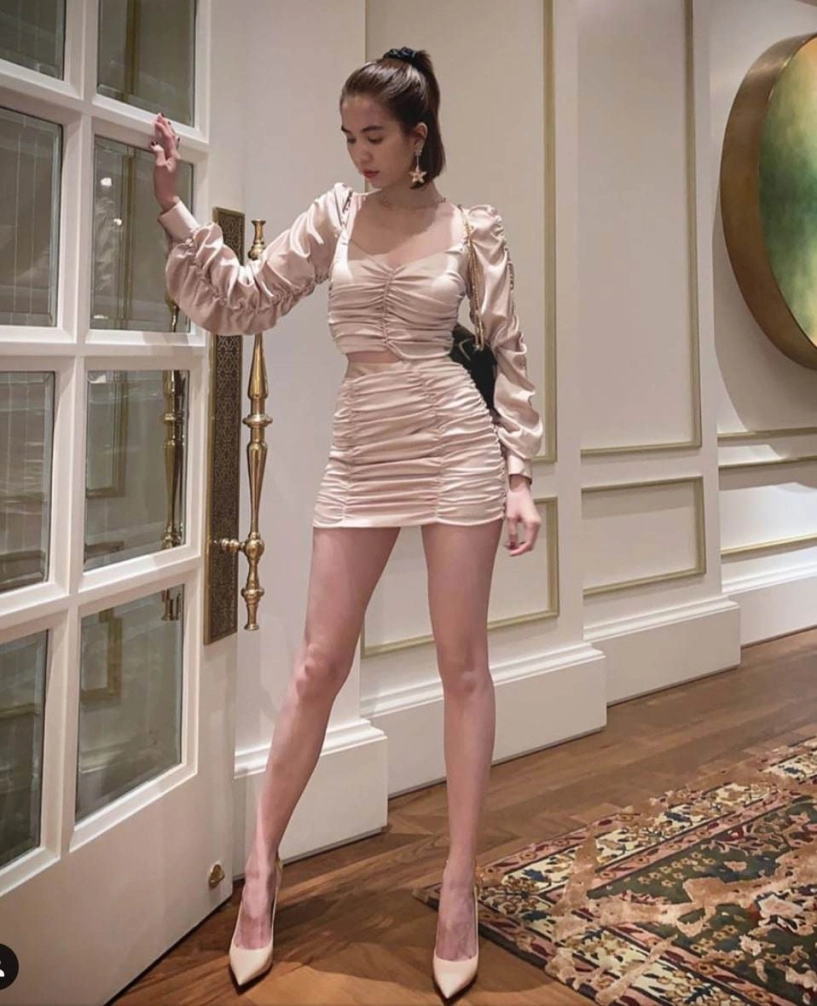 Hình ảnh ngọc trinh bị chụp lén gây thất vọng ngực phẳng lì vai trơ xương - 11