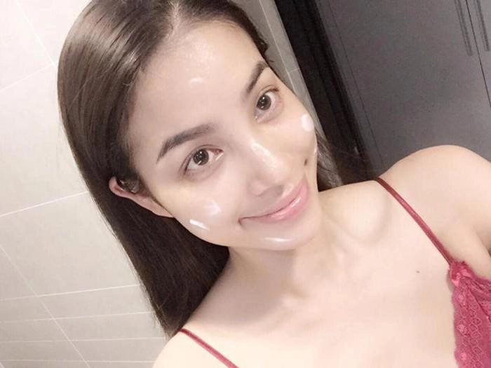 Hoa hậu phạm hương khoe ảnh đắp mặt nạ tuyên bố vẫn đẹp bền vững khi bị đồn có bầu - 4