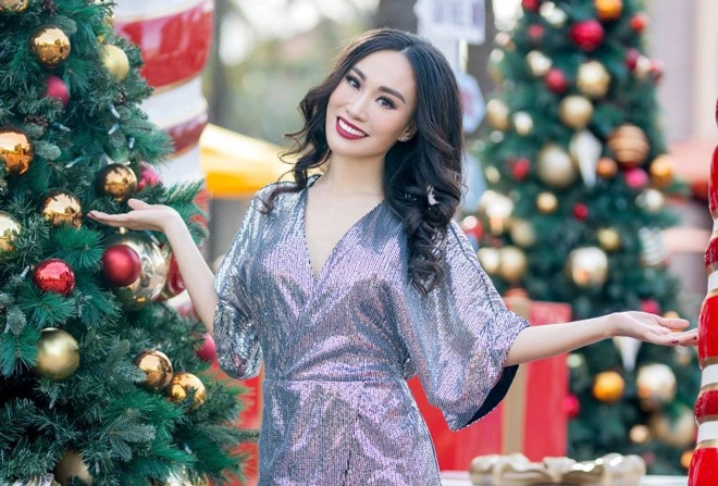 Hoa hậu trang lương khoe những shoot ảnh rạng rỡ mùa giáng sinh - 6