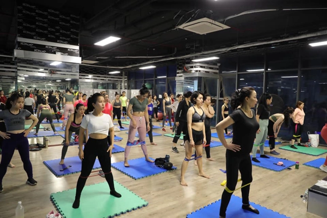 Huấn luyện viên gym giúp bệnh nhân k vượt qua cơn đau nhờ phương pháp tập luyện riêng - 5