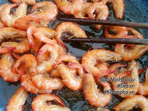 Hướng dẫn làm tôm rim mặn ngọt đậm đà đưa cơm - 5