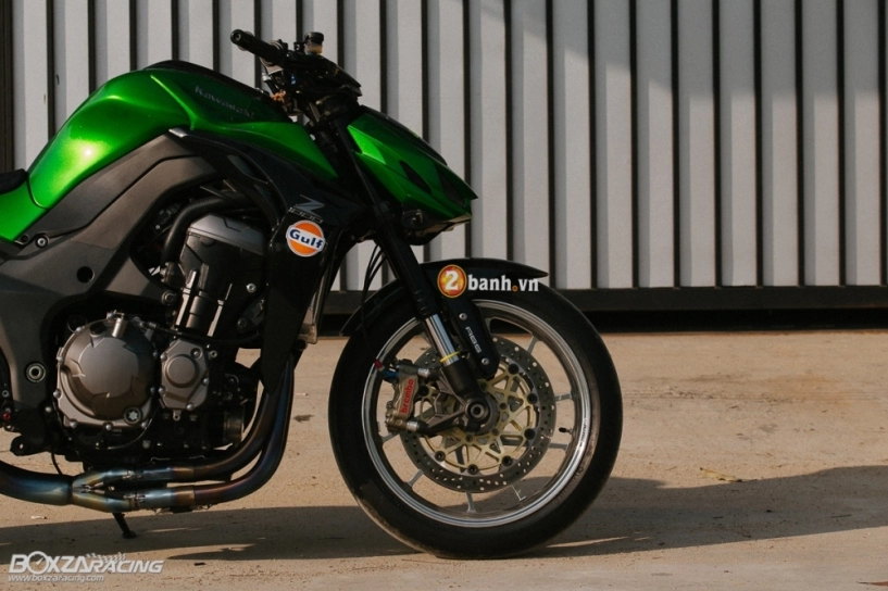 Kawasaki z1000 đầy hấp dẫn với bản độ hàng hiệu của biker thái - 3