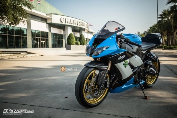 Kawasaki zx-10r đầy quyến rũ với phong cách the blue - 1