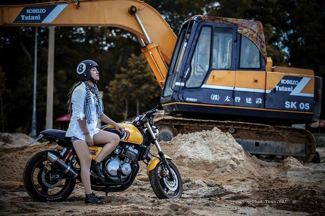 Khâm phục cô gái tuổi cọp làm nghề sửa xe môtô - 16