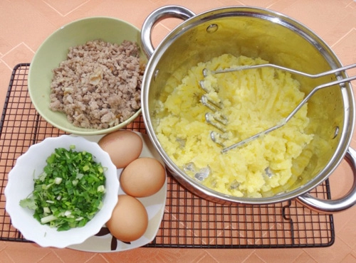 Khoai tây nghiền trứng thịt nướng - 2