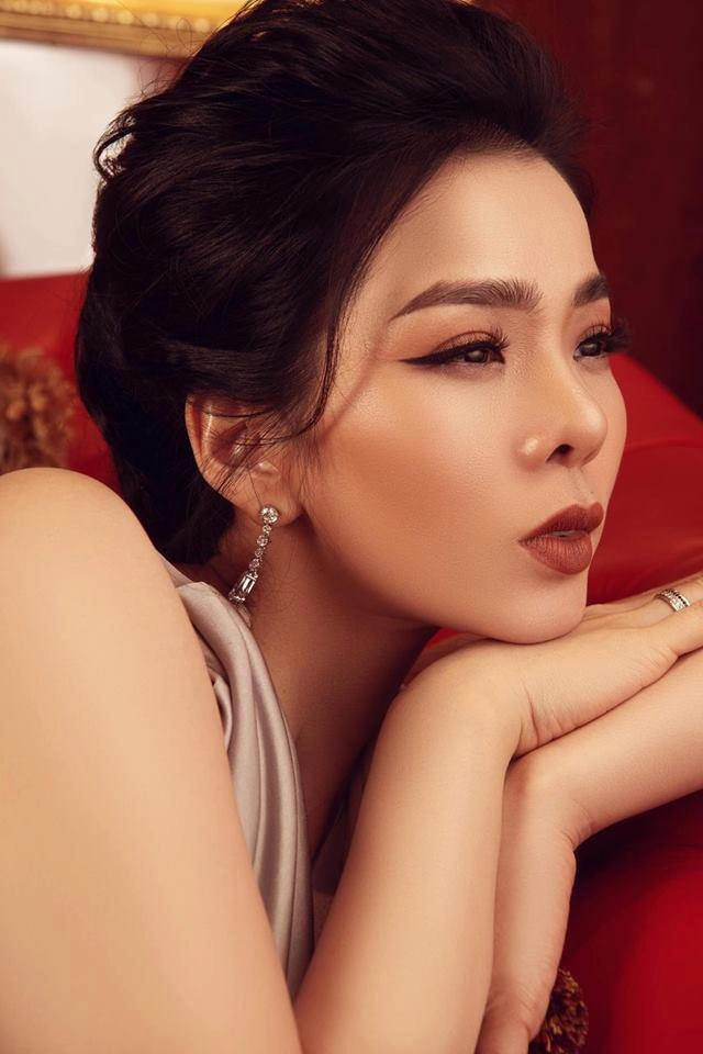Không cần sụn mũi giả lệ quyên vẫn biến nhan sắc trẻ đẹp như gái 20 bằng cách này - 6