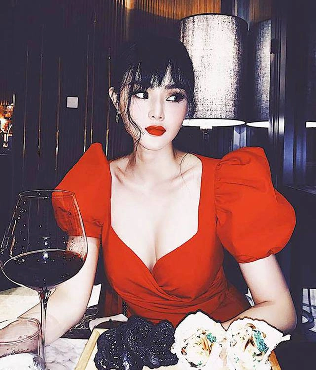 Không còn đen nhẻm nổi loạn em gái angela phương trinh khoe vẻ xinh đẹp bốc lửa không kém chị - 8