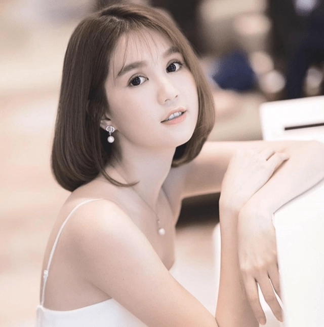 Kiểu tóc ngắn ngang vai đẹp trẻ trung dẫn đầu xu hướng tóc năm 2019 - 9