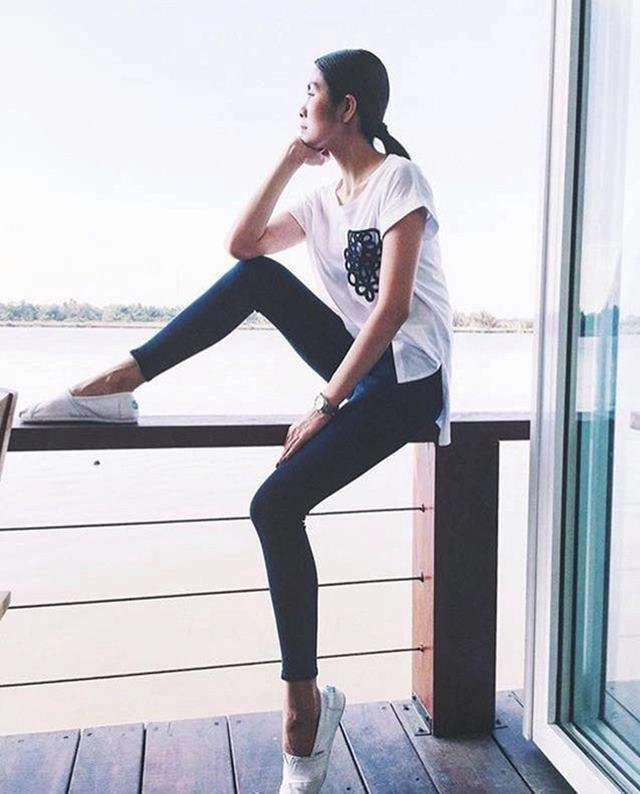Là 2 biểu tượng nhan sắc nhưng hà hồ hà tăng cũng có lúc gầy nhẳng như xác ve - 3