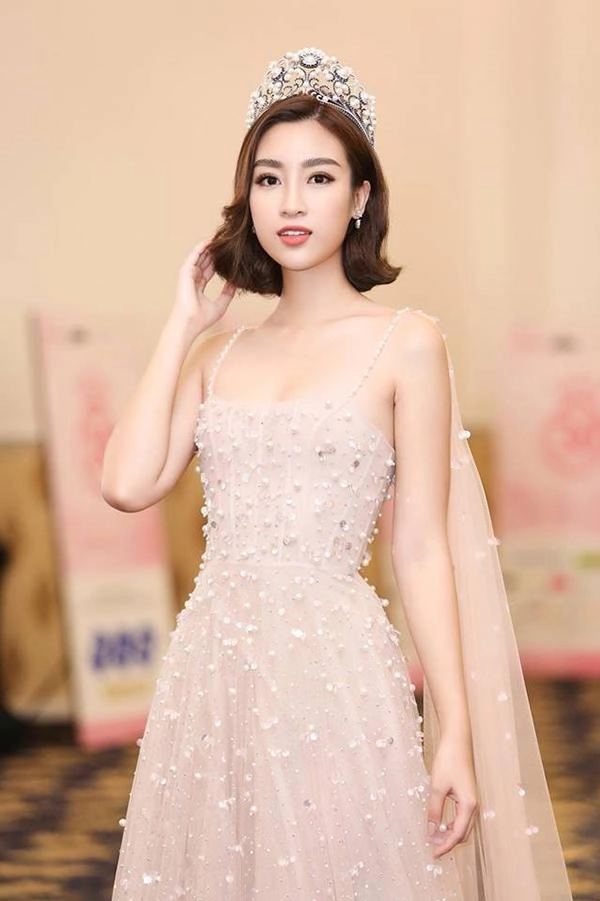 Lạ đời thay điểm trừ nhan sắc này của đỗ mỹ linh chính là điều bao cô gái mơ ước - 6