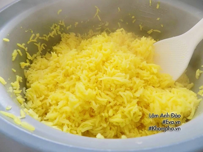 Làm cơm gà chiên ăn liền đủ chất ngày đầu tuần - 2