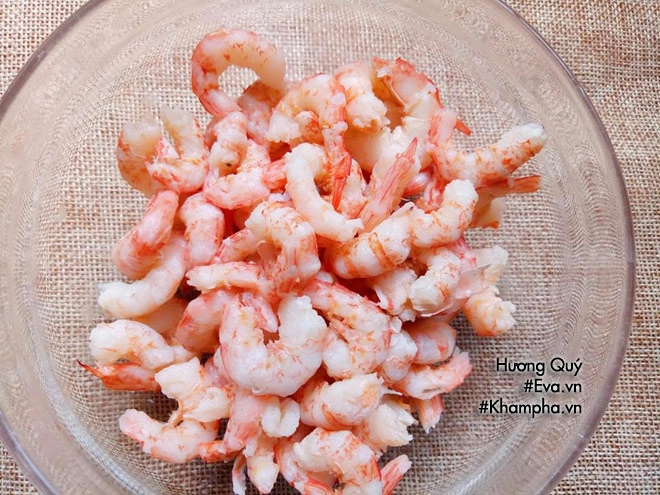 Làm cơm tôm trứng kiểu này cả nhà ai cũng mê - 3