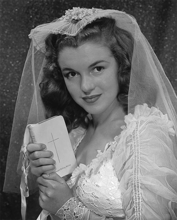 Lấy chồng 3 lần nhưng nhan sắc vẫn bất bại đây chính là bí mật của marilyn monroe - 4