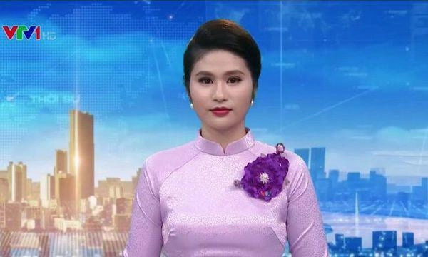 Lên sóng thời sự thanh lịch bao nhiêu nữ btv 8x ngoài đời thường mặc sành điệu bấy nhiêu - 1