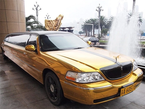  lincoln limousine mạ vàng ở trung quốc - 1