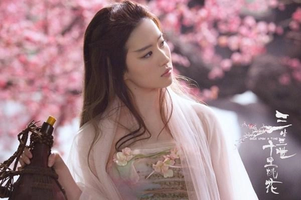 Lưu diệc phi có khí chất thần tiên nhờ bí quyết ở dơ không tắm gội chỉ dùng phấn thơm - 3