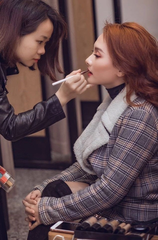 Makeup artist trần quỳnh hoa không phải thần hermes nhưng vẫn có thể vẽ lên đôi cánh cho mình - 3