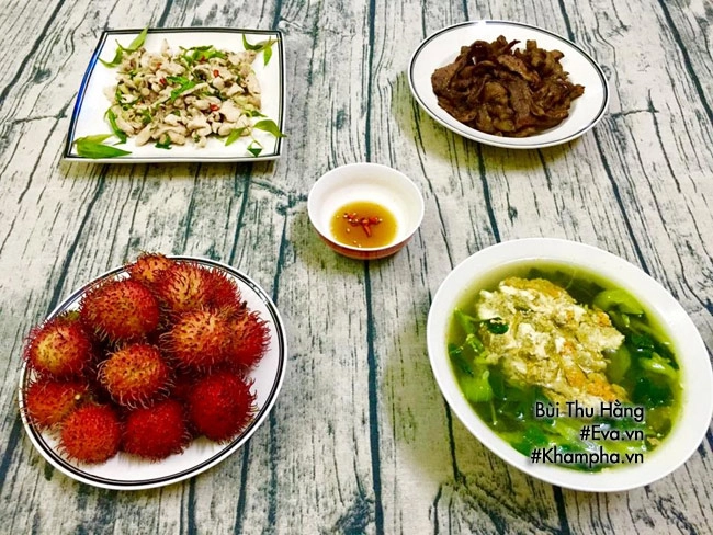 Mâm cơm cuối tuần vợ làm chồng con đều thích thú khen ngon - 1