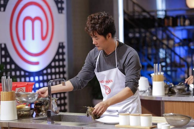 Masterchef vn chê đề bài phi lý lý quý khánh vẫn vượt rào an toàn - 1