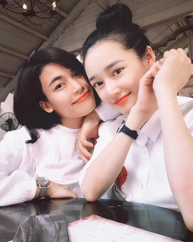 Mắt thâm quầng da đen sạm sau 1 tháng sinh con đây mới là nhan sắc thật của nhã phương - 2