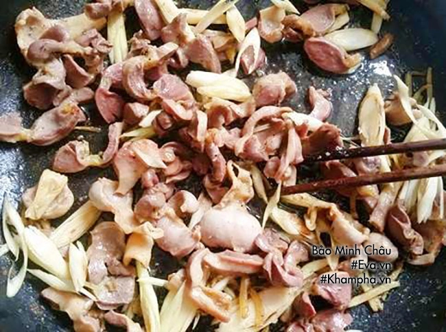 Mề gà xào gừng sả rẻ tiền mà lai rai cực thích - 6