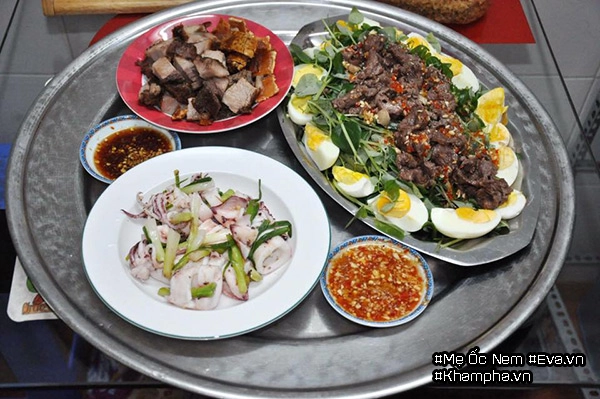 Mẹ hà nội đinh cư ơ sài gòn khoe mâm cơm ai nhìn cũng phai chú ý bát nước chấm - 5