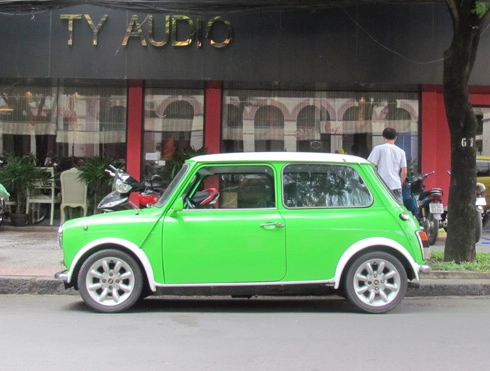  mini cooper xanh cốm trên phố sài gòn - 3