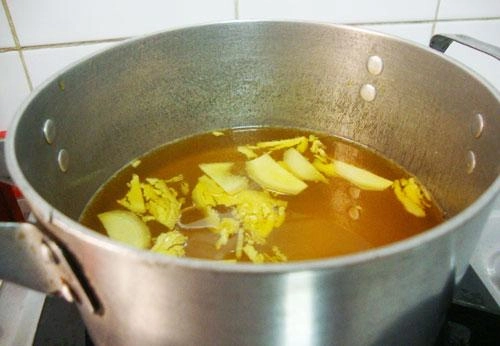 Mỡ bụng lèo phèo như có bầu 5 tháng cũng bị đánh bay với nồi nước gừng dưới đây - 4