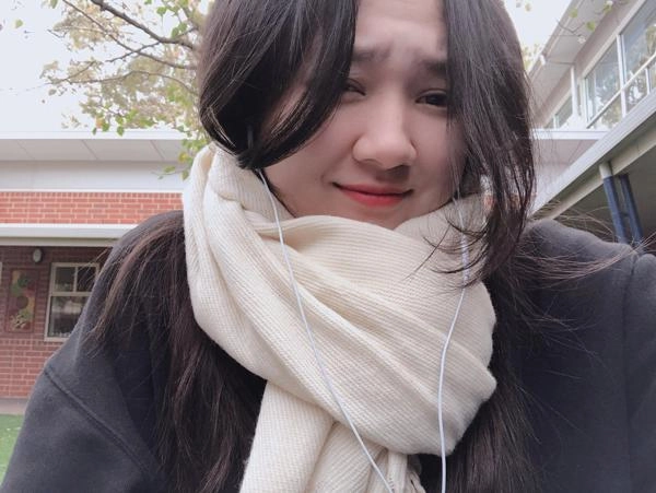 Mới 16 tuổi em gái bảo anh xinh đẹp đáng yêu chiều cao thì cô chị còn thua xa - 4