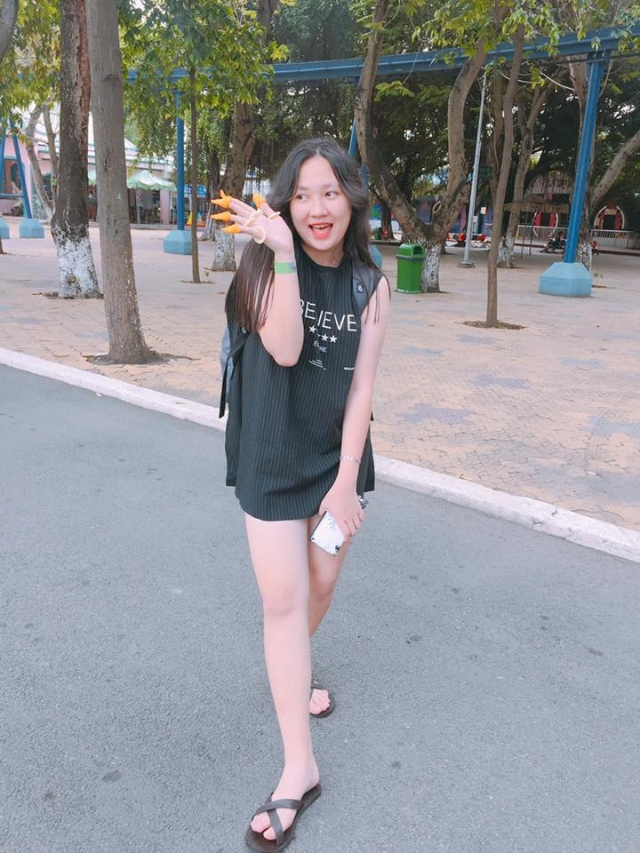 Mới 16 tuổi em gái bảo anh xinh đẹp đáng yêu chiều cao thì cô chị còn thua xa - 6