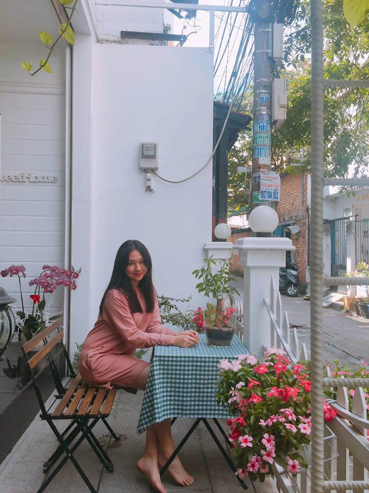 Mới 16 tuổi em gái bảo anh xinh đẹp đáng yêu chiều cao thì cô chị còn thua xa - 8