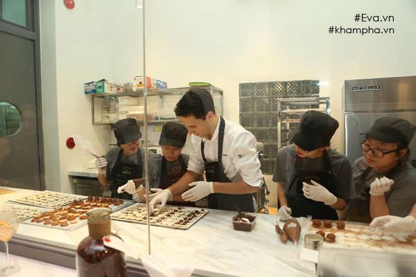 Mục sở thị quy trình sản xuất sô cô la được mệnh danh ngon nhất thế giới tại hà nội - 4