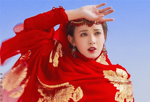 Mỹ nhân tân cương lăm le soán ngôi địch lê nhiệt ba vì sở hữu dung nhan tiên tỷ - 1
