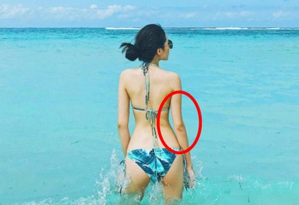 Nâng ngực còn chưa đủ hoa hậu kỳ duyên bóp eo đến cong xương sườn đây này - 5