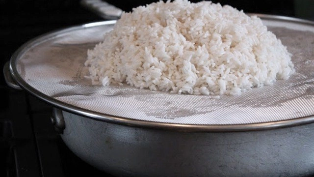 Nấu xôi ngày tết phải bỏ túi các bí quyết sau để có đĩa xôi cúng dẻo ngon thơm phức - 3