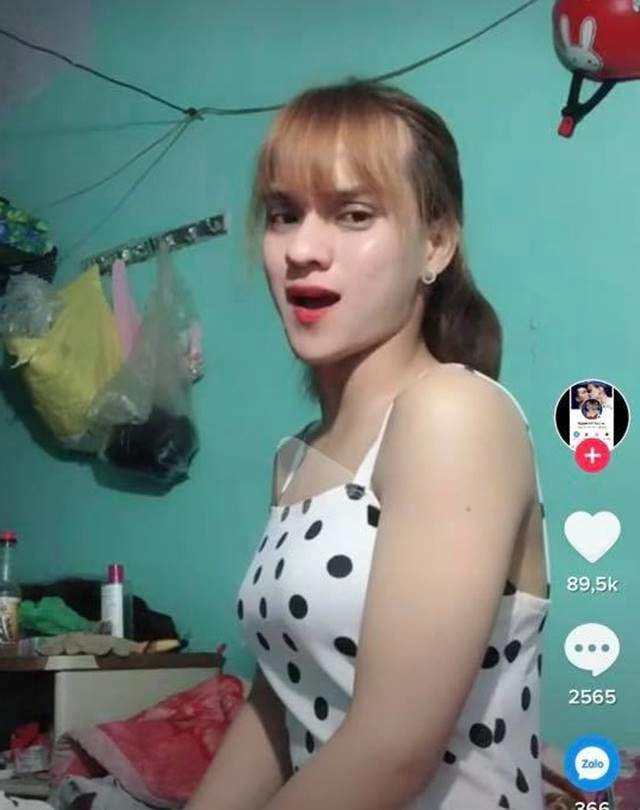 Ngạc nhiên chưa nhan sắc cực phẩm như hương giang cũng có em gái sinh đôi giống hệt - 4