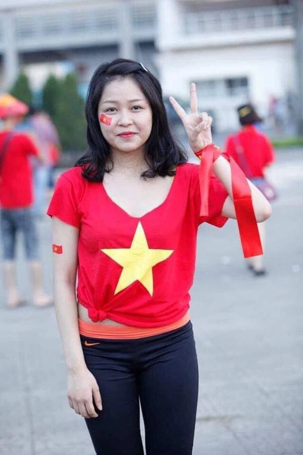 Ngoài nghi vấn lộ clip nóng hotgirl trâm anh bị đồn đoán vẻ ngoài khác lạ từng dao kéo - 4