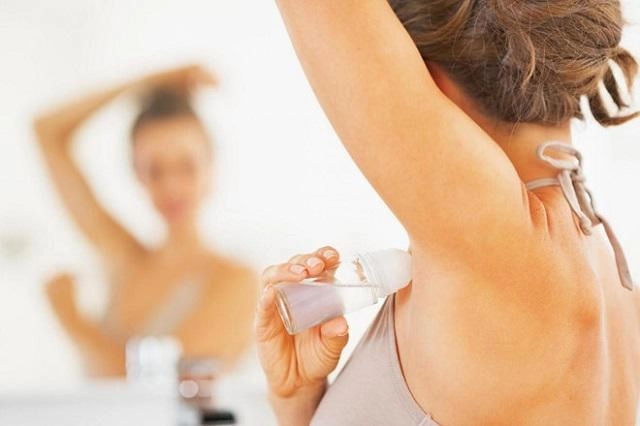 Ngoài vi-o-long da dưới vùng nách đen sạm sần sùi là do bạn chưa biết những điều này - 4