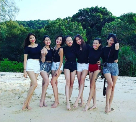 Nhan sắc bạn gái mới cường đô la khi để mặt mộc và diện bikini thiêu đốt ánh nhìn - 14