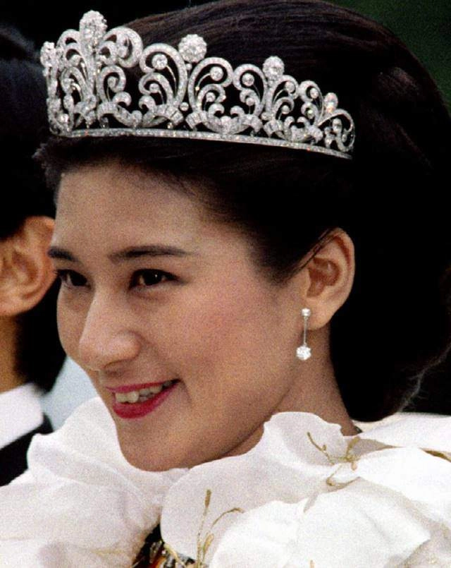 Nhan sắc người phụ nữ làm thái tử mê mệt quyết theo đuổi khiến hoàng gia nhật náo động - 6