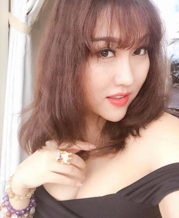 Nhan sắc quá khác lạ thân hình kém thon gọn đây có thật là phi thanh vân - 9