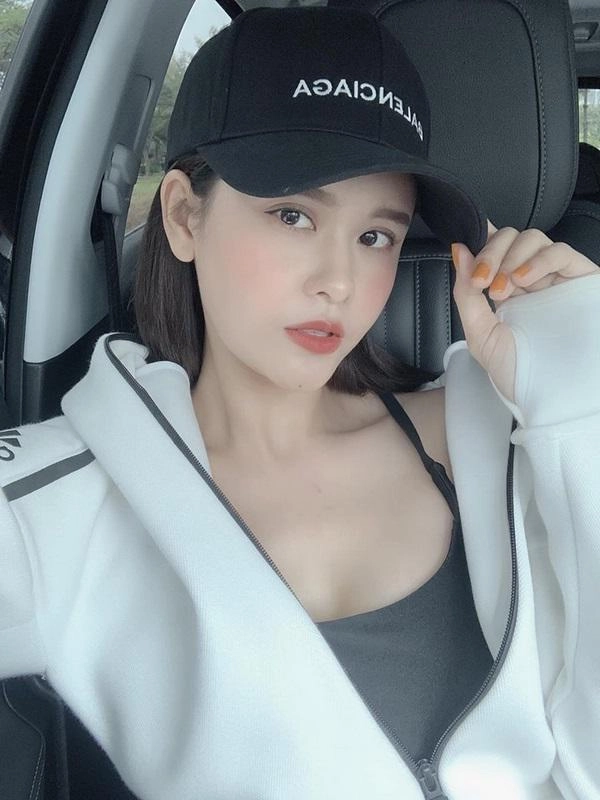Nhờ điều này hà hồ trương quỳnh anh mới có làn da sáng mịn bất chấp nắng gắt sài gòn - 4