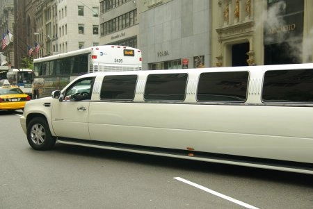  những mẫu limousine khủng trên phố - 6